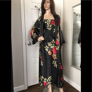 Jones New York Gown and Robe Set